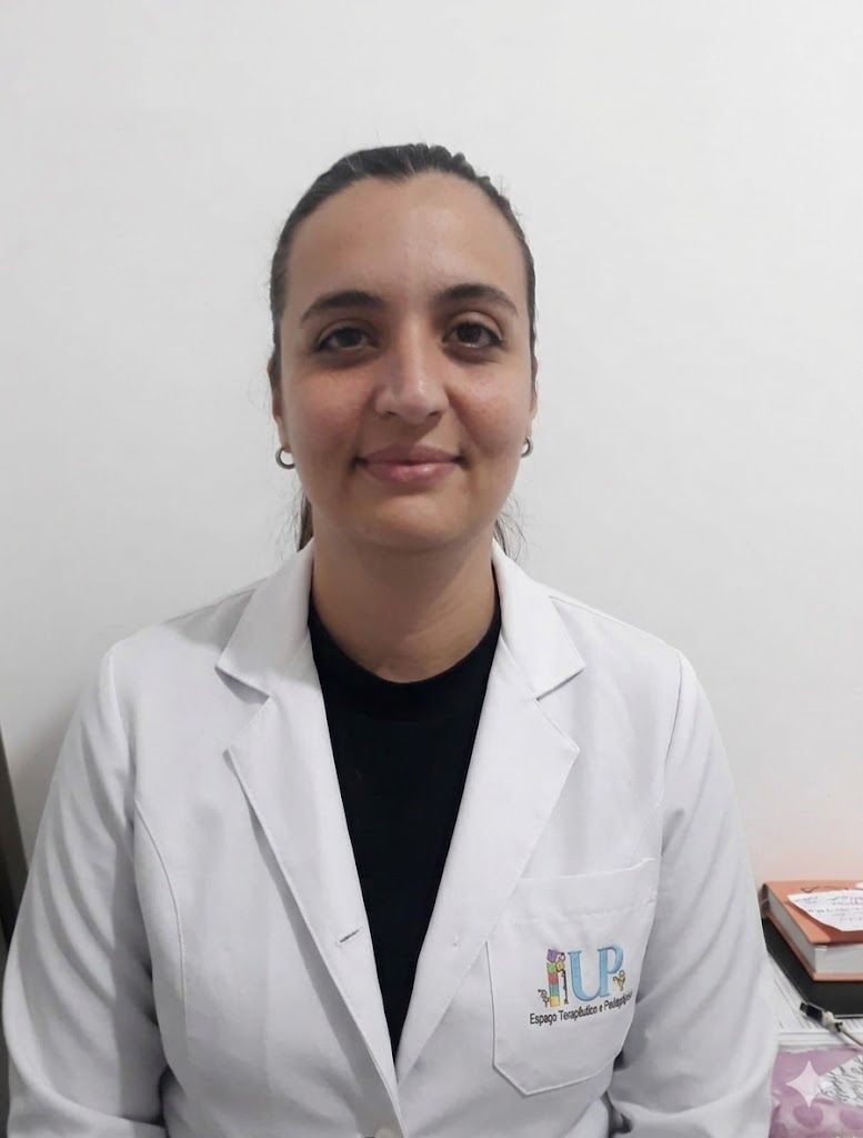 Camila Facchiano Ramalho de Oliveira